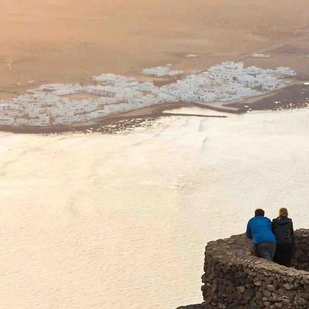 Famara, Apto. En Zona Tranquila A 200M Del Mar. Daire Dış mekan fotoğraf