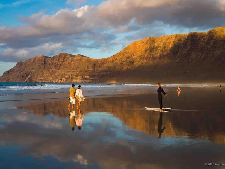 Famara, Apto. En Zona Tranquila A 200M Del Mar. Daire Dış mekan fotoğraf
