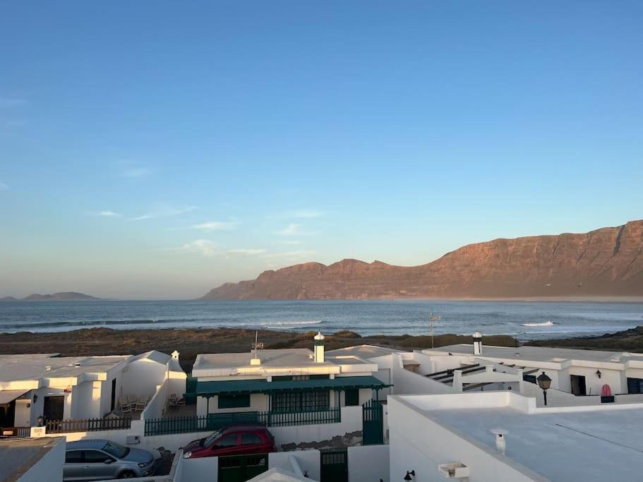 Famara, Apto. En Zona Tranquila A 200M Del Mar. Daire Dış mekan fotoğraf